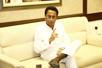 Kamal Nath writes emotional note to public | Kamal Nath writes emotional note to public Kamal Nath writes emotional note to public | Kamal Nath writes emotional note to public