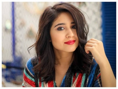 Shweta Tripathi Sharma reveals why she uses 'battatawada' as social media handle | Shweta Tripathi Sharma reveals why she uses 'battatawada' as social media handle Shweta Tripathi Sharma reveals why she uses 'battatawada' as social media handle | Shweta Tripathi Sharma reveals why she uses 'battatawada' as social media handle
