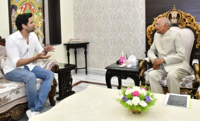 Adivi Sesh meets Kovind on first anniversary of 'Major' | Adivi Sesh meets Kovind on first anniversary of 'Major'