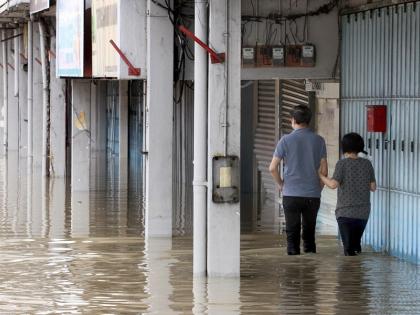 Malaysian govt warns at-risk communities to brace for floods | Malaysian govt warns at-risk communities to brace for floods