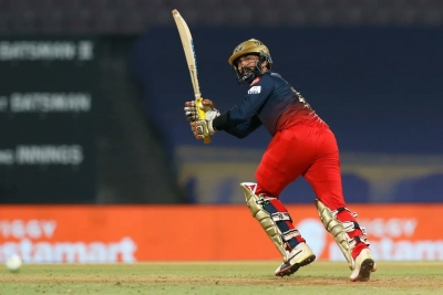 IPL 2022: Karthik reprimanded for breaching code of conduct during Eliminator | IPL 2022: Karthik reprimanded for breaching code of conduct during Eliminator