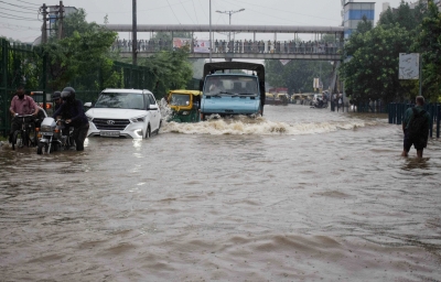BJP MP asks L-G to hold meet on water-logging in Delhi | BJP MP asks L-G to hold meet on water-logging in Delhi