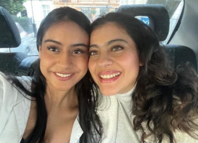 Kajol's captioning 'skills' made daughter Nysa stop handling her Insta account | Kajol's captioning 'skills' made daughter Nysa stop handling her Insta account