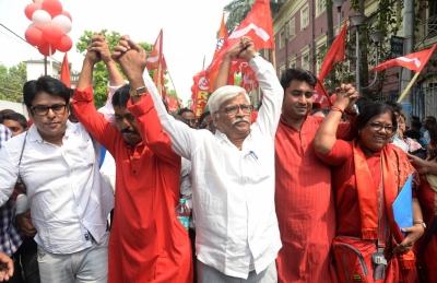 Karnataka results to strengthen Left-Cong ties in Bengal | Karnataka results to strengthen Left-Cong ties in Bengal