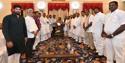 TSPSC paper leak: Congress urges Telangana Governor to use special powers | TSPSC paper leak: Congress urges Telangana Governor to use special powers