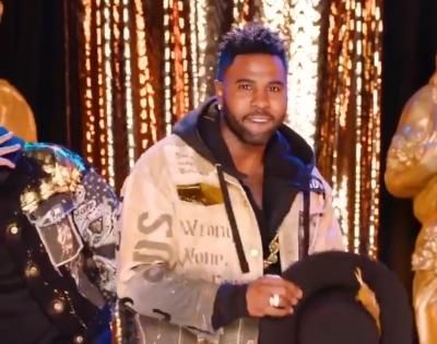 Jason Derulo tips waiter with $5,000, enough to cover his college fee | Jason Derulo tips waiter with $5,000, enough to cover his college fee