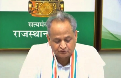 Will try to win hearts of rebel MLAs: Raj CM | Will try to win hearts of rebel MLAs: Raj CM Will try to win hearts of rebel MLAs: Raj CM | Will try to win hearts of rebel MLAs: Raj CM