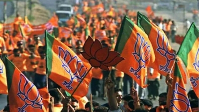 BJP drops three sitting MPs, names candidates on seven seats in UP | BJP drops three sitting MPs, names candidates on seven seats in UP