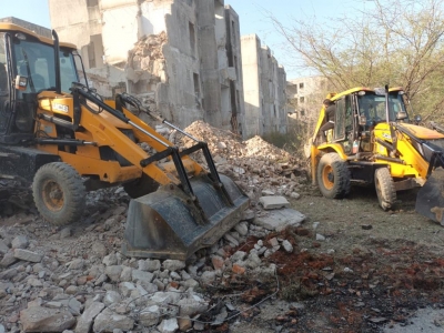 Building collapses in north Delhi; 1 killed | Building collapses in north Delhi; 1 killed