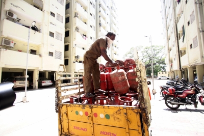 Number of LPG consumers in India surge by 125 per cent in last 10 years | Number of LPG consumers in India surge by 125 per cent in last 10 years Number of LPG consumers in India surge by 125 per cent in last 10 years | Number of LPG consumers in India surge by 125 per cent in last 10 years