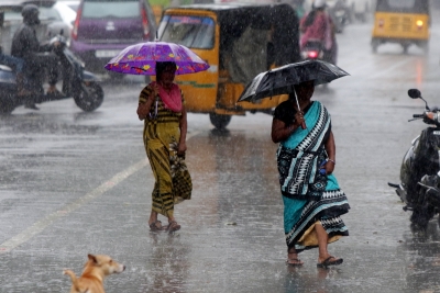 Red alert for 5 districts as heavy rains lash TN | Red alert for 5 districts as heavy rains lash TN
