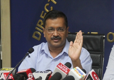 Delhi PWD to repair potholes by Friday: Kejriwal | Delhi PWD to repair potholes by Friday: Kejriwal