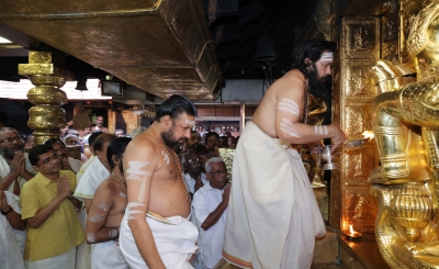Kerala HC orders probe into Sabarimala gold plating work after noting discrepancies | Kerala HC orders probe into Sabarimala gold plating work after noting discrepancies