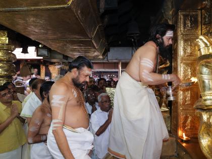 Gold theft case: SIT conducts forensic checks at famed Sabarimala temple | Gold theft case: SIT conducts forensic checks at famed Sabarimala temple Gold theft case: SIT conducts forensic checks at famed Sabarimala temple | Gold theft case: SIT conducts forensic checks at famed Sabarimala temple