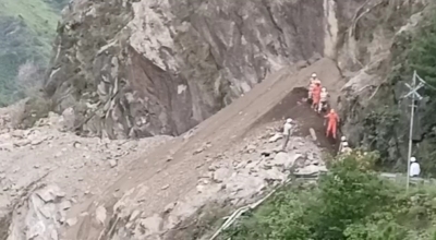 10 killed, 25 feared trapped in massive Himachal landslide | 10 killed, 25 feared trapped in massive Himachal landslide