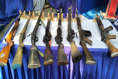 K’taka police track cache of weapons belonging to surrendered Maoists in Meguru forest | K’taka police track cache of weapons belonging to surrendered Maoists in Meguru forest K’taka police track cache of weapons belonging to surrendered Maoists in Meguru forest | K’taka police track cache of weapons belonging to surrendered Maoists in Meguru forest