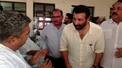Help restore rail traffic in Punjab: BJP MP Sunny Deol to CM | Help restore rail traffic in Punjab: BJP MP Sunny Deol to CM Help restore rail traffic in Punjab: BJP MP Sunny Deol to CM | Help restore rail traffic in Punjab: BJP MP Sunny Deol to CM