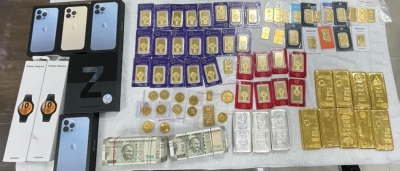 12 kg gold, 3 kg silver seized from IAS officer's house | 12 kg gold, 3 kg silver seized from IAS officer's house