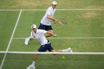 No Bryan Brothers chest bumps: USTA warns players | No Bryan Brothers chest bumps: USTA warns players
