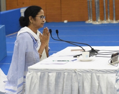 Mamata contributes Rs 10 lakh for fight against COVID-19 | Mamata contributes Rs 10 lakh for fight against COVID-19