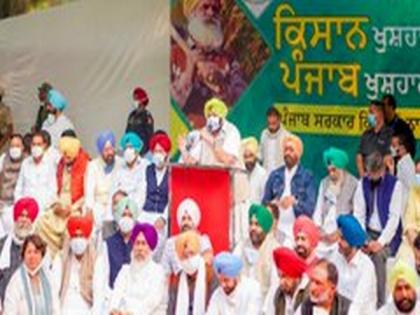 BJP, SAD term Punjab CM's dharna in Delhi 'political drama' | BJP, SAD term Punjab CM's dharna in Delhi 'political drama' BJP, SAD term Punjab CM's dharna in Delhi 'political drama' | BJP, SAD term Punjab CM's dharna in Delhi 'political drama'