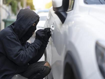 Gang of high-end car thieves busted in Delhi, 3 held | Gang of high-end car thieves busted in Delhi, 3 held