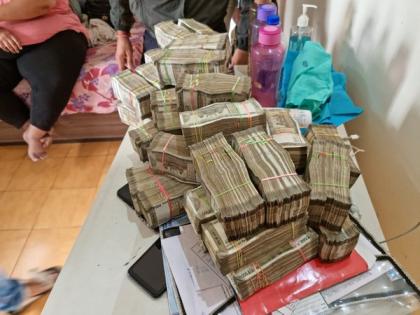 Goa polls: I-T Dept seizes Rs 6.20 crore cash from hawala operator | Goa polls: I-T Dept seizes Rs 6.20 crore cash from hawala operator