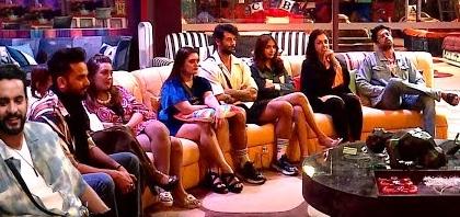 'Bigg Boss OTT 2': Team C contestants fight each other to sell max number of toys for 'Ticket To Finale' | 'Bigg Boss OTT 2': Team C contestants fight each other to sell max number of toys for 'Ticket To Finale'