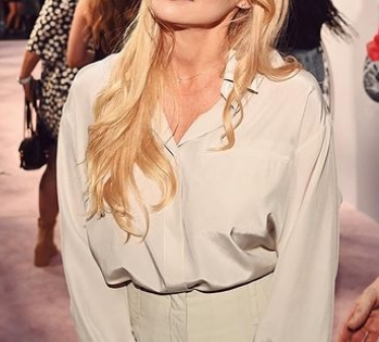 Pamela Anderson shows off makeup-free face in new video | Pamela Anderson shows off makeup-free face in new video Pamela Anderson shows off makeup-free face in new video | Pamela Anderson shows off makeup-free face in new video