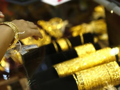 In a first, gem & jewellery exports upto Rs 1 mn allowed via courier | In a first, gem & jewellery exports upto Rs 1 mn allowed via courier In a first, gem & jewellery exports upto Rs 1 mn allowed via courier | In a first, gem & jewellery exports upto Rs 1 mn allowed via courier