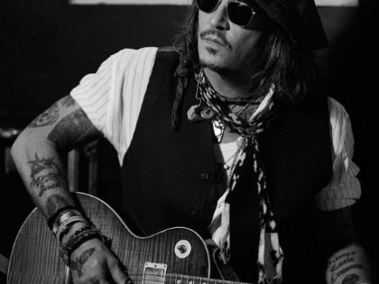 Johnny Depp takes stage at Manchester AO Arena with his band Hollywood Vampires | Johnny Depp takes stage at Manchester AO Arena with his band Hollywood Vampires