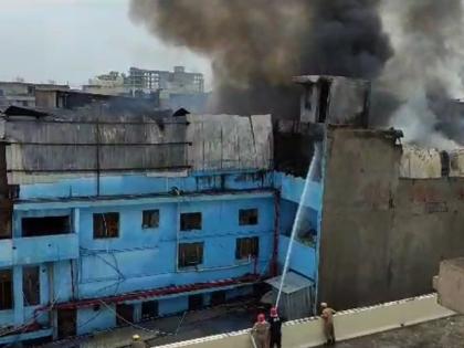 Major fire in shoe factory in Delhi's Udyog Nagar | Major fire in shoe factory in Delhi's Udyog Nagar Major fire in shoe factory in Delhi's Udyog Nagar | Major fire in shoe factory in Delhi's Udyog Nagar