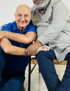Anupam Kher shares a musical moment with M.M Keervani on piano | Anupam Kher shares a musical moment with M.M Keervani on piano Anupam Kher shares a musical moment with M.M Keervani on piano | Anupam Kher shares a musical moment with M.M Keervani on piano