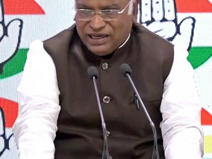 Kharge offers condolence to Karnataka firecracker factory fire victim families | Kharge offers condolence to Karnataka firecracker factory fire victim families Kharge offers condolence to Karnataka firecracker factory fire victim families | Kharge offers condolence to Karnataka firecracker factory fire victim families