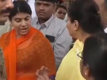 Guj BJP MP clarifies misunderstanding in public altercation | Guj BJP MP clarifies misunderstanding in public altercation