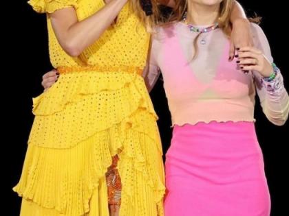 Joey King 'freaked out' on stage with Taylor Swift during Eras Tour gig | Joey King 'freaked out' on stage with Taylor Swift during Eras Tour gig