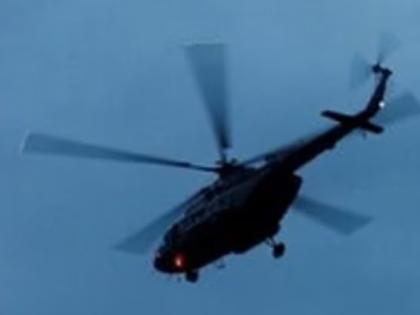 Pakistan Army chopper helps in rescuing kids stranded in chairlift | Pakistan Army chopper helps in rescuing kids stranded in chairlift