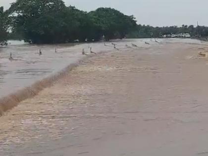 Hyderabad-Vijayawada highway flooded, traffic suspended | Hyderabad-Vijayawada highway flooded, traffic suspended Hyderabad-Vijayawada highway flooded, traffic suspended | Hyderabad-Vijayawada highway flooded, traffic suspended