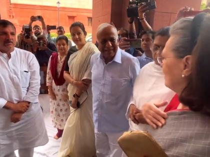 Sonia meets suspended AAP MP Sanjay Singh, says 'you have our full support' | Sonia meets suspended AAP MP Sanjay Singh, says 'you have our full support' Sonia meets suspended AAP MP Sanjay Singh, says 'you have our full support' | Sonia meets suspended AAP MP Sanjay Singh, says 'you have our full support'