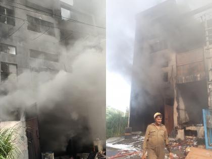 5 firemen injured in Delhi factory blaze | 5 firemen injured in Delhi factory blaze 5 firemen injured in Delhi factory blaze | 5 firemen injured in Delhi factory blaze