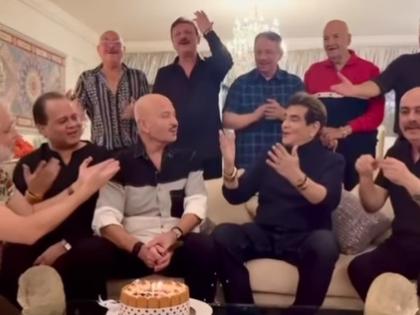 Rakesh Roshan celebrates 74th birthday along with 50 years of friendship with Jeetendra | Rakesh Roshan celebrates 74th birthday along with 50 years of friendship with Jeetendra