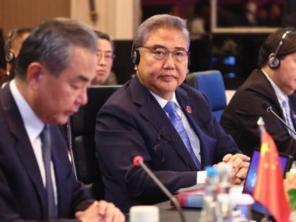 S.Korea, China, Japan agree to expedite preparations for trilateral leaders' summit: FM | S.Korea, China, Japan agree to expedite preparations for trilateral leaders' summit: FM S.Korea, China, Japan agree to expedite preparations for trilateral leaders' summit: FM | S.Korea, China, Japan agree to expedite preparations for trilateral leaders' summit: FM