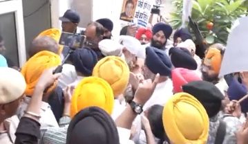 1984 anti-Sikh riots: DSGMC members stage protest outside court against Tytler’s bail | 1984 anti-Sikh riots: DSGMC members stage protest outside court against Tytler’s bail