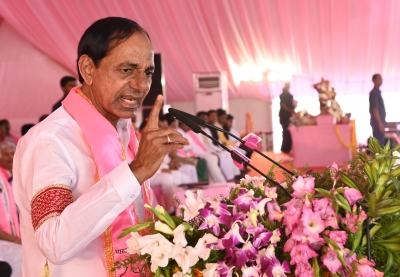 India waiting for the right leader, party: KCR | India waiting for the right leader, party: KCR