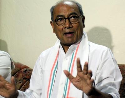 Rebel Cong MLAs release new video, refuse to meet Digvijaya | Rebel Cong MLAs release new video, refuse to meet Digvijaya