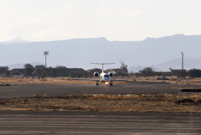 UN welcomes first commercial flight from Sanaa airport to Cairo | UN welcomes first commercial flight from Sanaa airport to Cairo