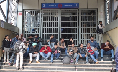 Maujpur clashes: Metro services partially suspended | Maujpur clashes: Metro services partially suspended