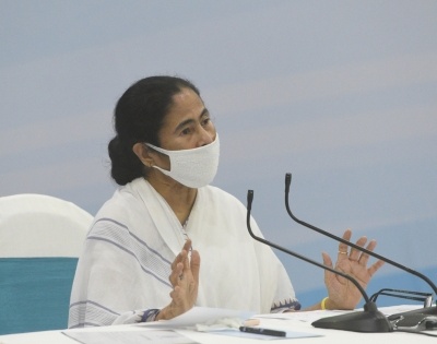 Governor can't talk like political party's agent: Mamata | Governor can't talk like political party's agent: Mamata