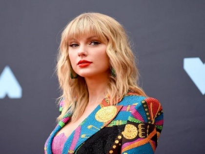 Taylor Swift's 'Fearless (Taylor's Version)' pulled out from Grammys, CMA Awards | Taylor Swift's 'Fearless (Taylor's Version)' pulled out from Grammys, CMA Awards