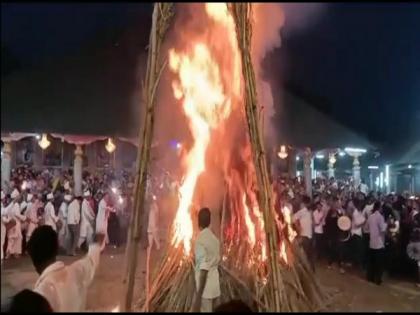Holi, Daul Utsav begins at Assam's historic Barpeta Satra | Holi, Daul Utsav begins at Assam's historic Barpeta Satra Holi, Daul Utsav begins at Assam's historic Barpeta Satra | Holi, Daul Utsav begins at Assam's historic Barpeta Satra